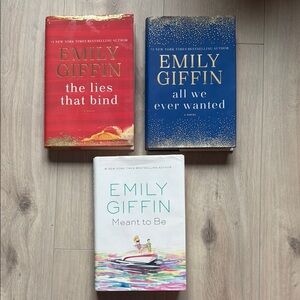 Emily Giffin Hardcover Book Set